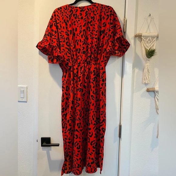 EUC Who What Wear Red Animal Print Flutter Elbow Sleeve Tie Waist Dress Sz Small - Picture 3 of 6